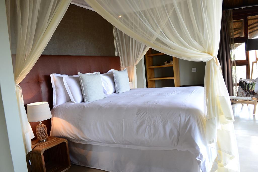 Mhondoro Safari Lodge & Villa Welgevonden Game Reserve Zewnętrze zdjęcie