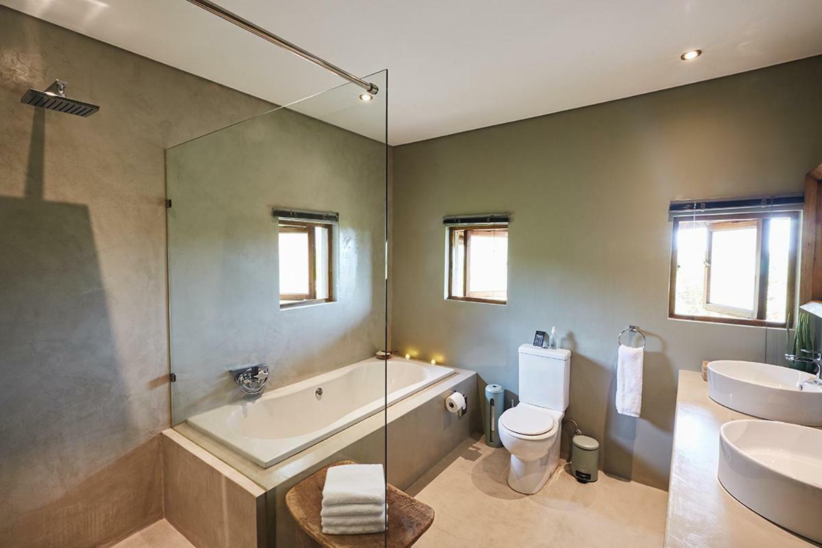 Mhondoro Safari Lodge & Villa Welgevonden Game Reserve Zewnętrze zdjęcie